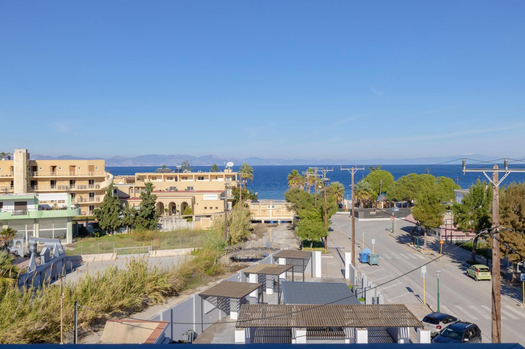 Heleni Beach Hotel Lalyssos Eksteriør billede
