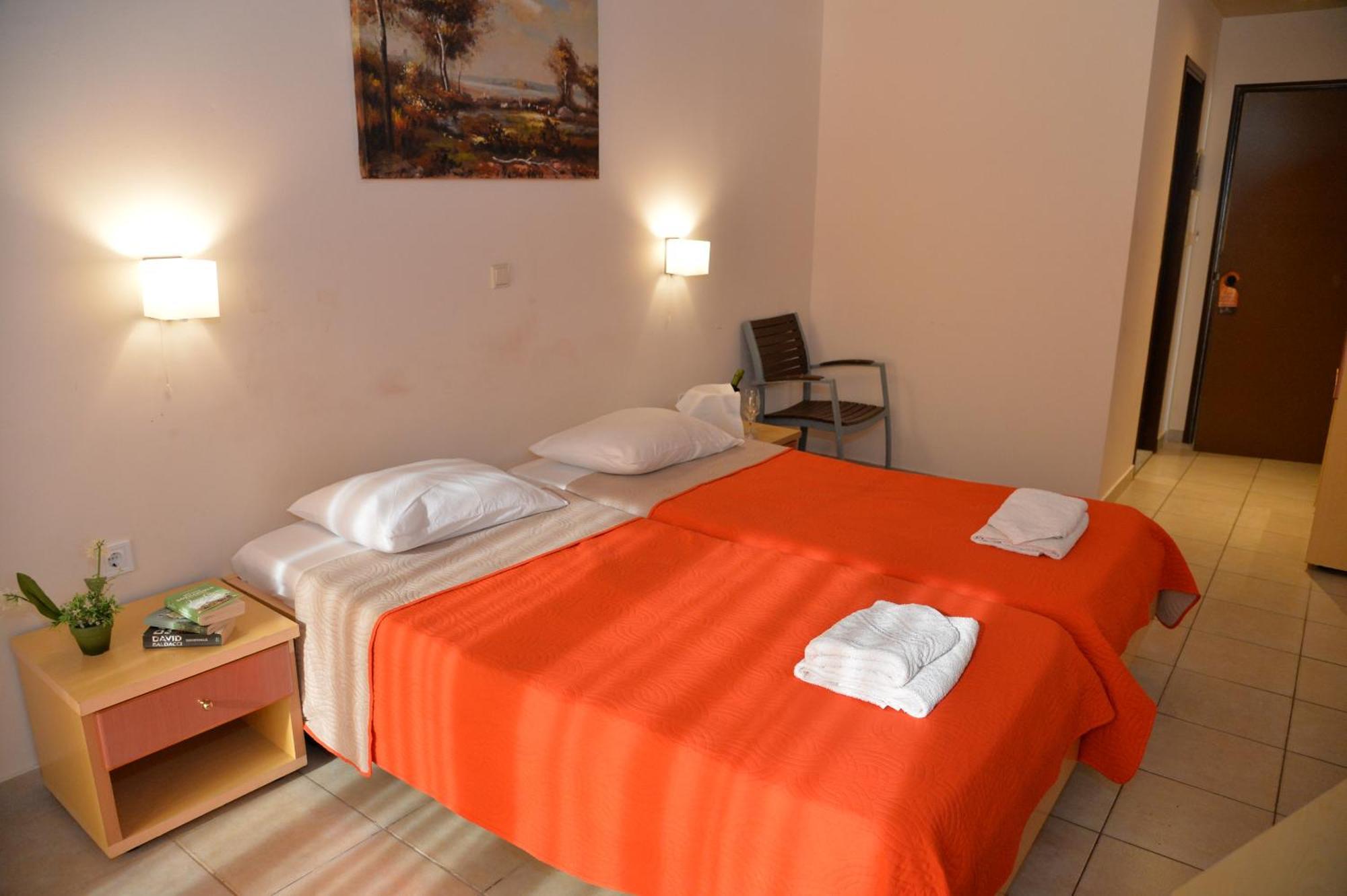Heleni Beach Hotel Lalyssos Værelse billede